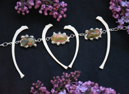 ukanite fox rib necklace