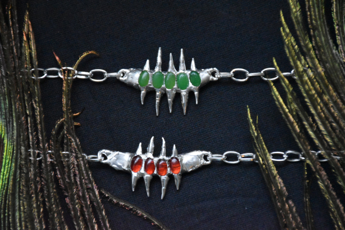 The burning necklace