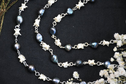 Pearly gates snake necklace (blue)