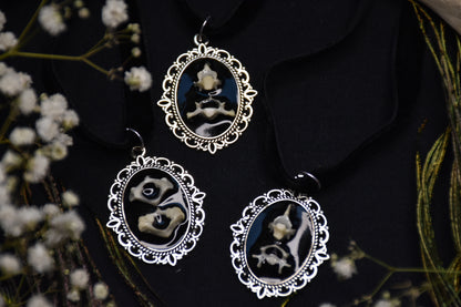 Rat bone velvet choker
