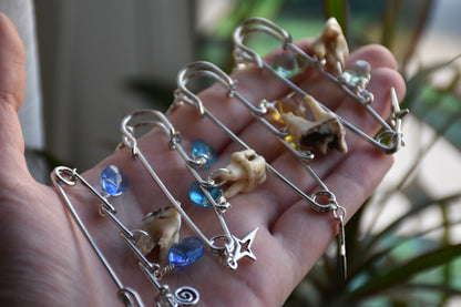 Toothy whimsical safety pin