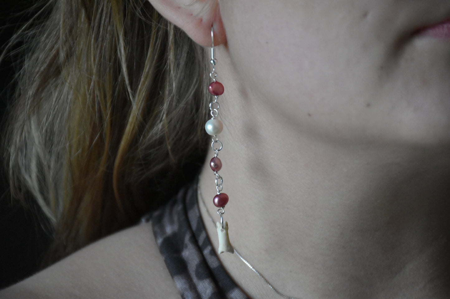 Second hand pearl earrings