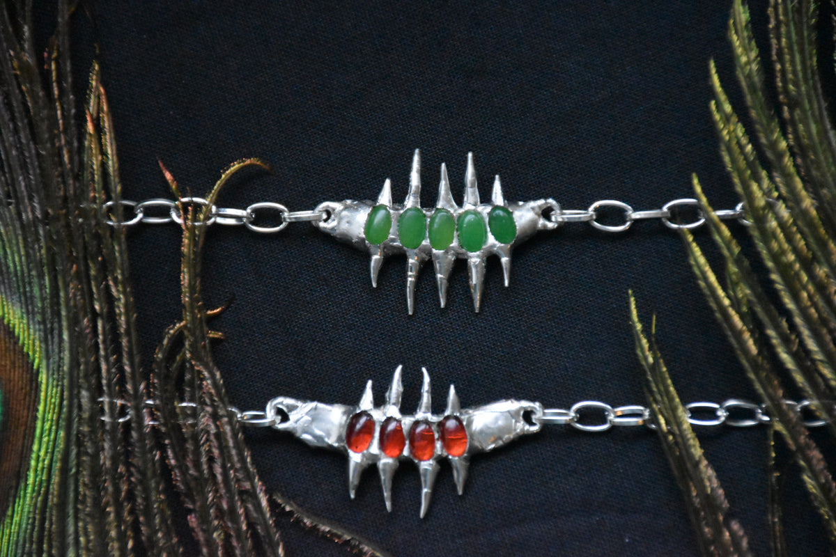 The burning necklace