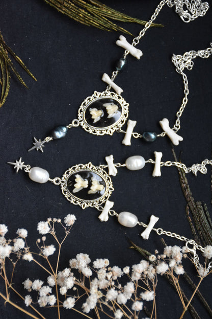 Arcane frame necklace