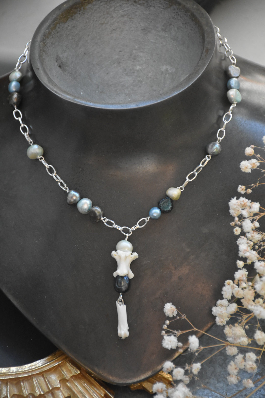 pearl blend necklace